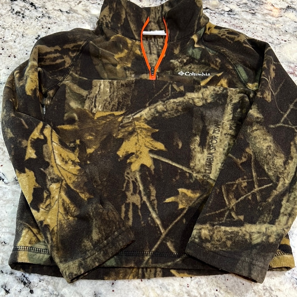 Boy’s Columbia fleece 1/4 zip